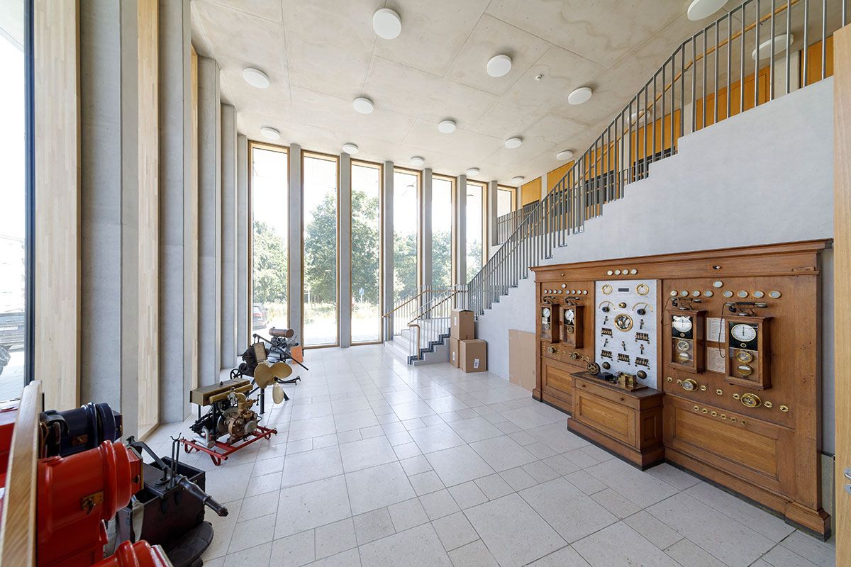 Fotografie - Foyer beim Haupteingang