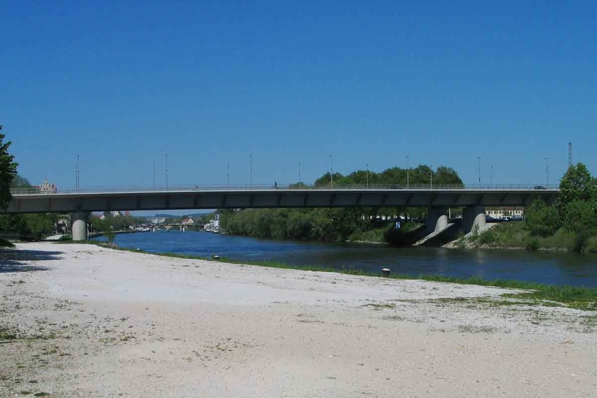 Nibelungenbrücke 