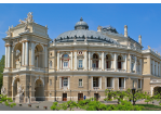 Die Architektur in Odessa besticht durch herausragende Komplexität und Ausdrucksstärke. Ein besonderes Highlight ist das Nationale Opern- und Ballett-Theater, das die Zeitschrift Forbes zu den Top 11 der interessantesten Sehenswürdigkeiten Osteuropas zählt. (C) Stadt Odessa, Abteilung für Kultur und Tourismus
