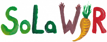Logo der solidarischen Landwirtschaft Regensburg. Schriftzug Solawi bestehend aus Gemüse