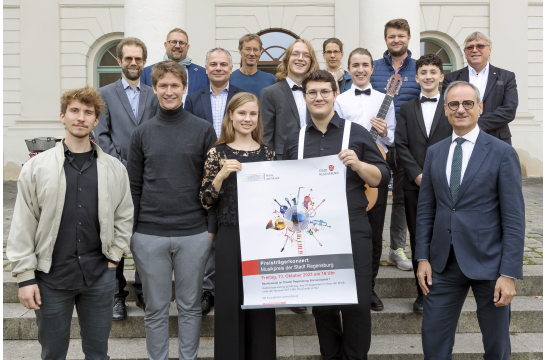 Fotografie: Gruppenbild der Musikpreisträgerinnen und -träger