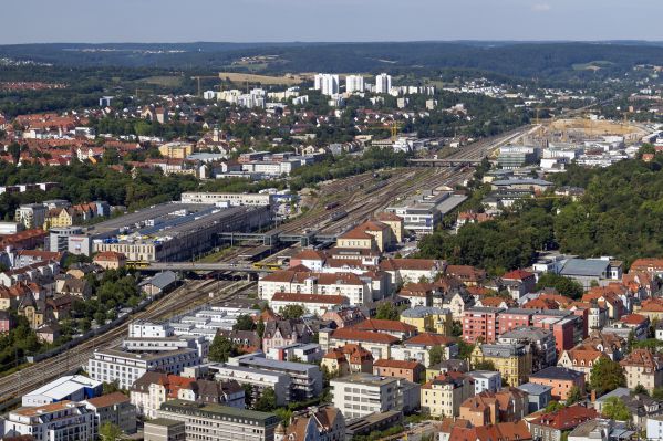 Fotografie: Luftaufnahme der Wohnbebauung rund um Arcaden und Hauptbahnhof