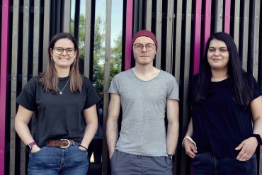 Auf dem Foto sind von links nach rechts Sandra Hildwein, Sebastian Ganzert und Özge Kurban zu sehen. (C) Stadt Regensburg JUZ Team