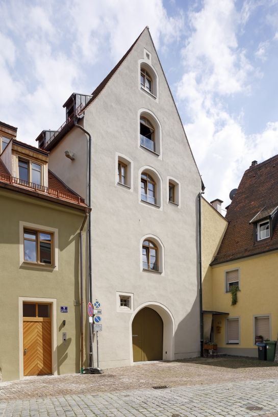 Fotografie: Gebäude in der Schattenhofergasse 9 (C) Bilddokumentation Stadt Regensburg 