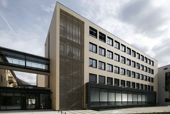 Bürger und Verwaltungszentrum von außen (C) Bilddokumentation Stadt Regensburg