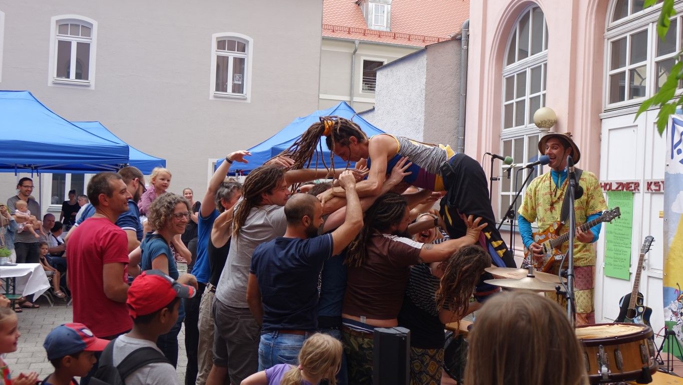 Stagediving