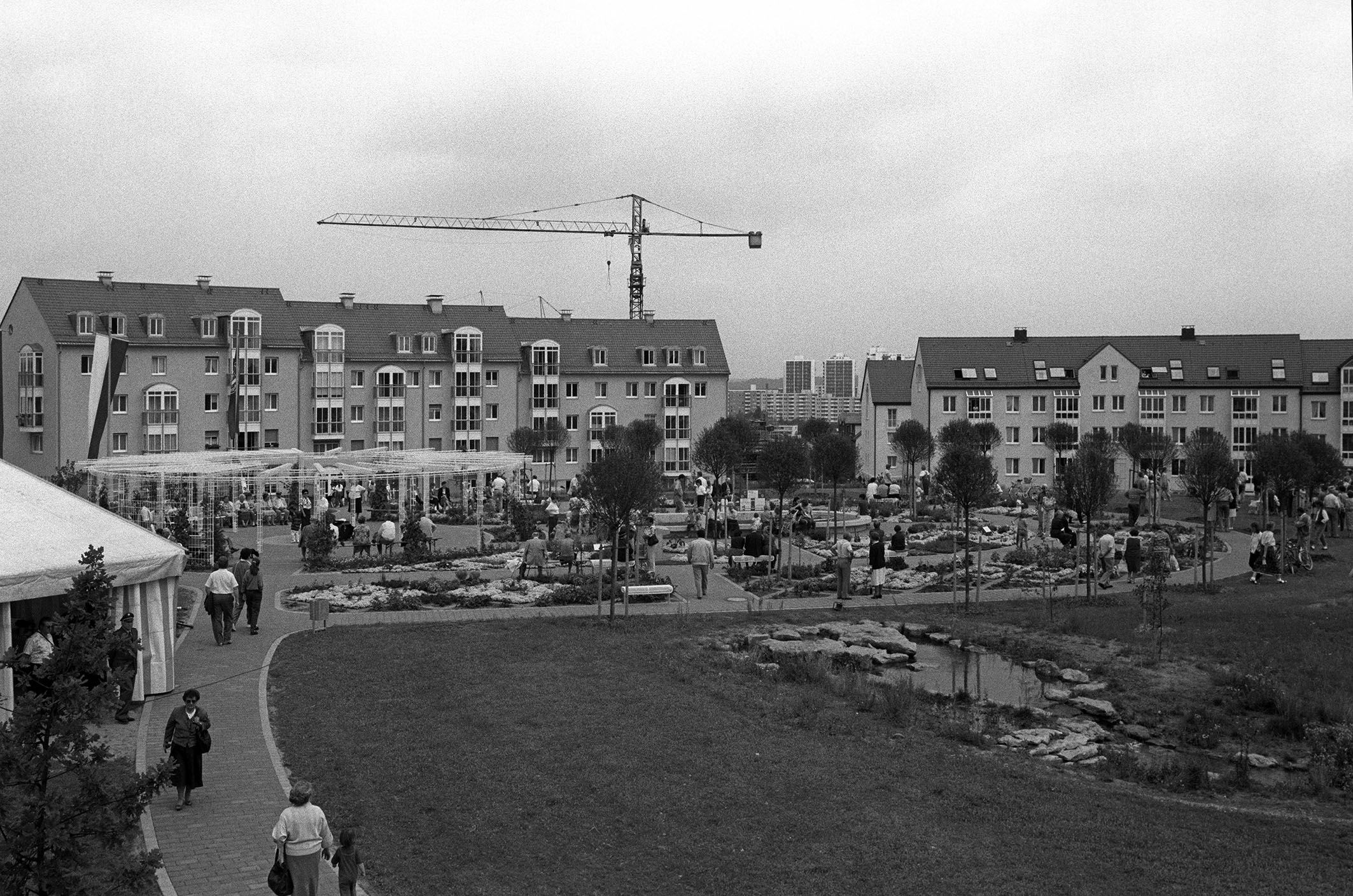 Noch ziemlich karg präsentierte sich der Park im Eröffnungsjahr 1989.