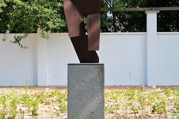 Großer Kopf, lauschend  (c) Stadt Regensburg, Hana Bejlková