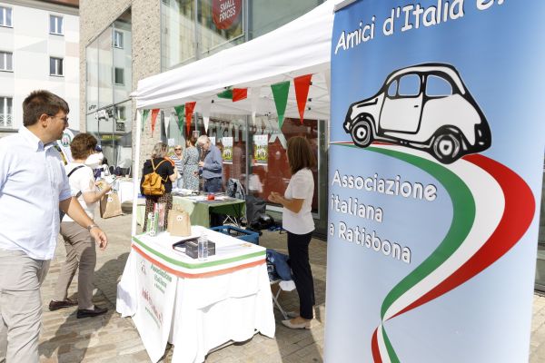 Infostand des Vereins Amici d'Italia