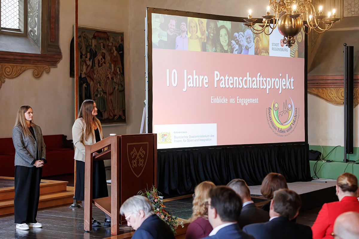 Fotografie - Ein Rückblick auf 10 Jahre Patenschaftsprojekt mit vielen Fotos wird präsentiert