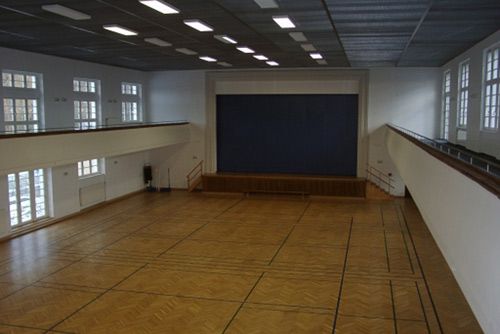 RT-Halle Innnenansicht leer