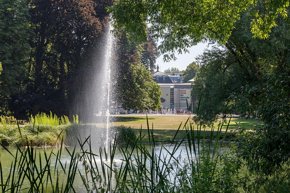 Fotografie - Blick auf Kunstforum Ostdeutsche Galerie