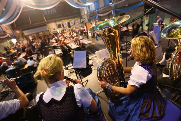 Kultur - Treffpunkt-Festival - Trachtenkapelle