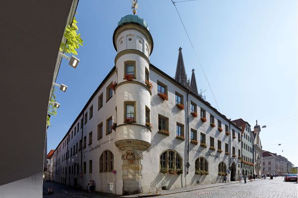 Fotografie - Bischofshof Außenansicht