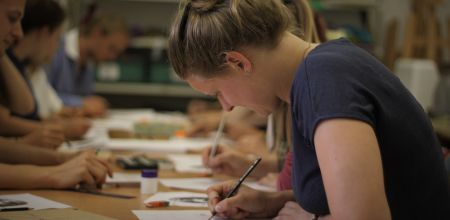 Kurs Portraitzeichnen im W1-Zentrum für junge Kultur