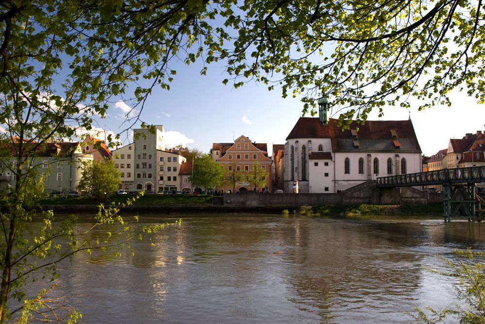 Blick auf St Oswald und die Altstadt