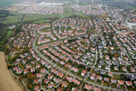 Luftbild von Burgweinting (C) ArcTron GmbH