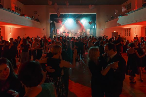 Tanzball Casino Royal 03