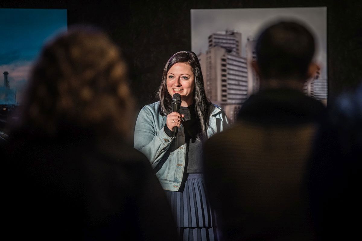 Fotografie – Residenzkünstlerin Lena Schabus beim Artist-Talk