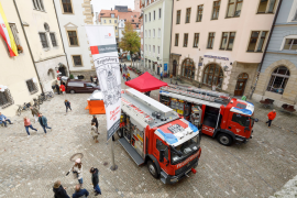 Fotografie: Feuerwehrautos am Rathausplatz