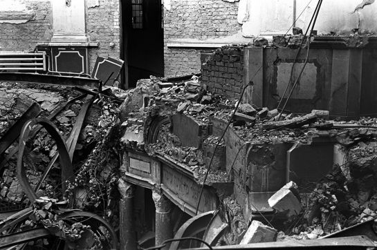 Zerstörte Regensburger Synagoge 1938