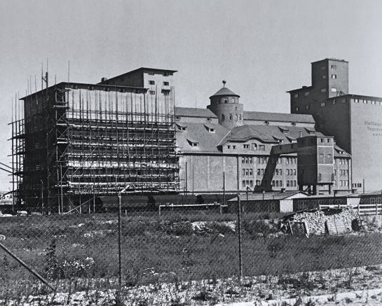 Silo West im Bau 1938