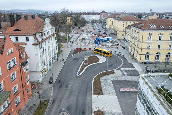 Der neue Wendehammer in Form einer halben Schleife ermöglicht Bussen wie Autos ein einfaches umdrehen.