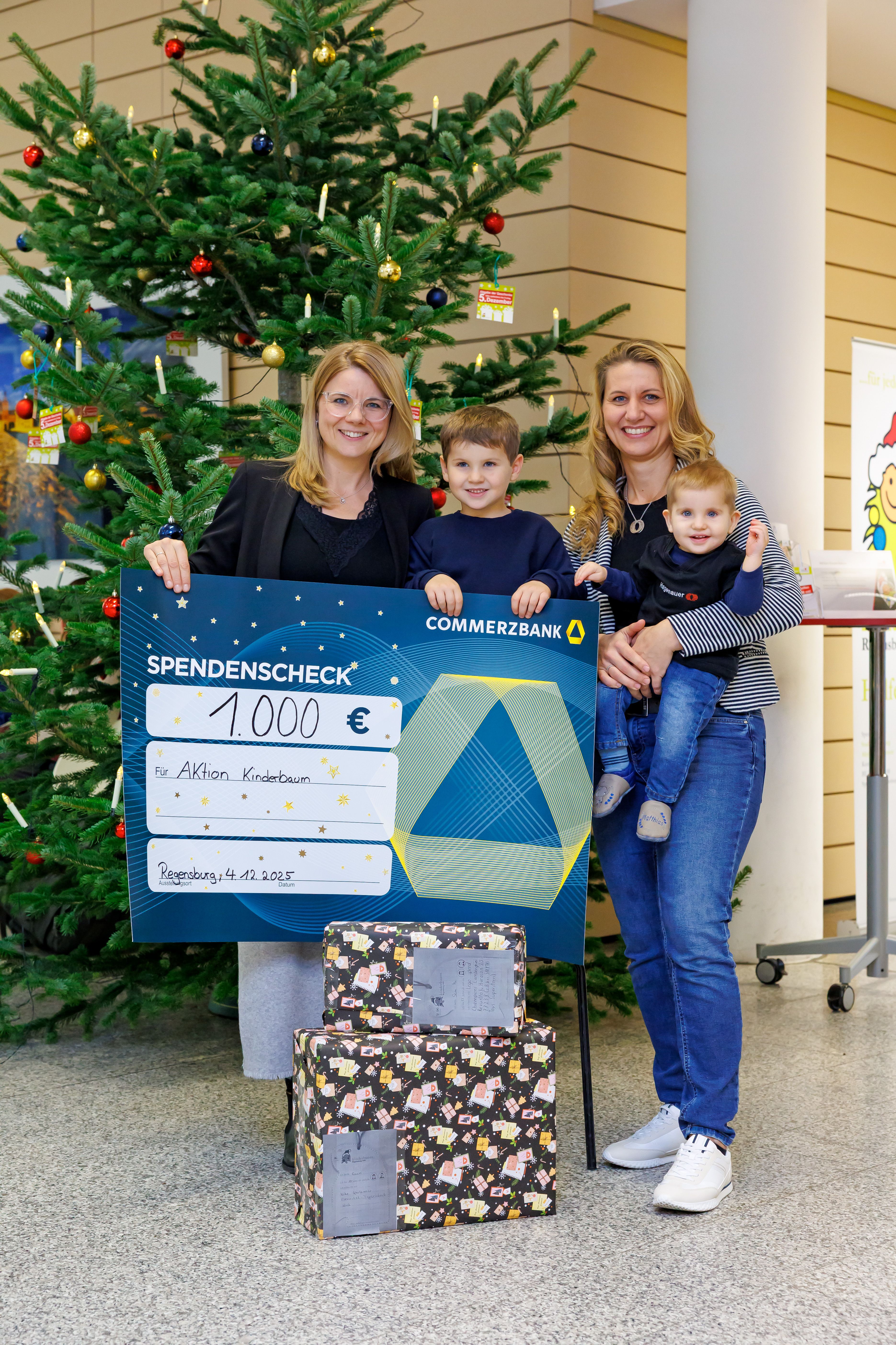 Fotografie – (v.l.n.r.) Melanie Brunner, Stiftungsverwaltung, Johann Hagenauer jun., Juniorchef, Matthias Hagenauer, Juniorchef, Sandra Hagenauer, Mitarbeiterin 