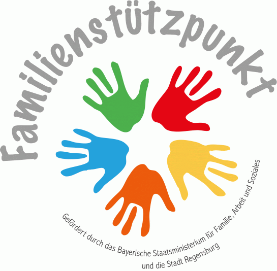 Grafik - weißer Hintergrund, graue Schrift "Familienstützpunkt", darunter fünf Hände (eine rot, eine gelb, eine orange, eine blau, eine grün) kreisförmig angeordnet. Darunter schwarzer kleiner Schriftzug "Gefördert durch das Bayerische Staatsministerium für Familie, Arbeit und Soziales und die Stadt Regensburg