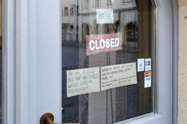 Geschäftsinhaber und Gastronomen leiden sehr unter den Beschränkungen, die mit der Bekämpfung der Corona-Krise verbunden sind.
