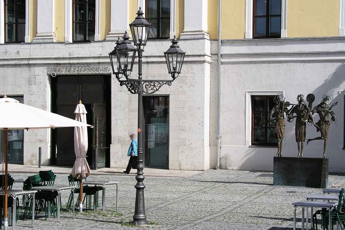Straßenbeleuchtung - Natriumdampflampe