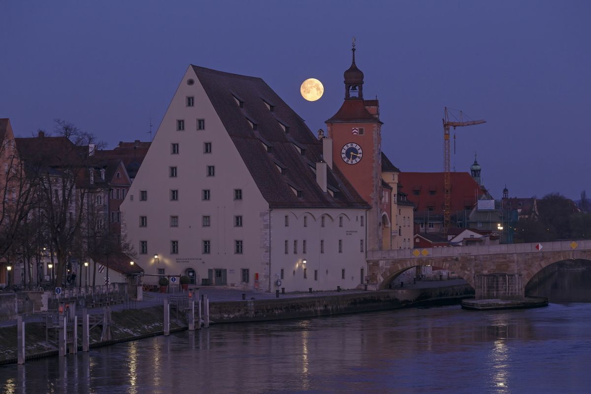 Stadt ohne Menschen - Mond