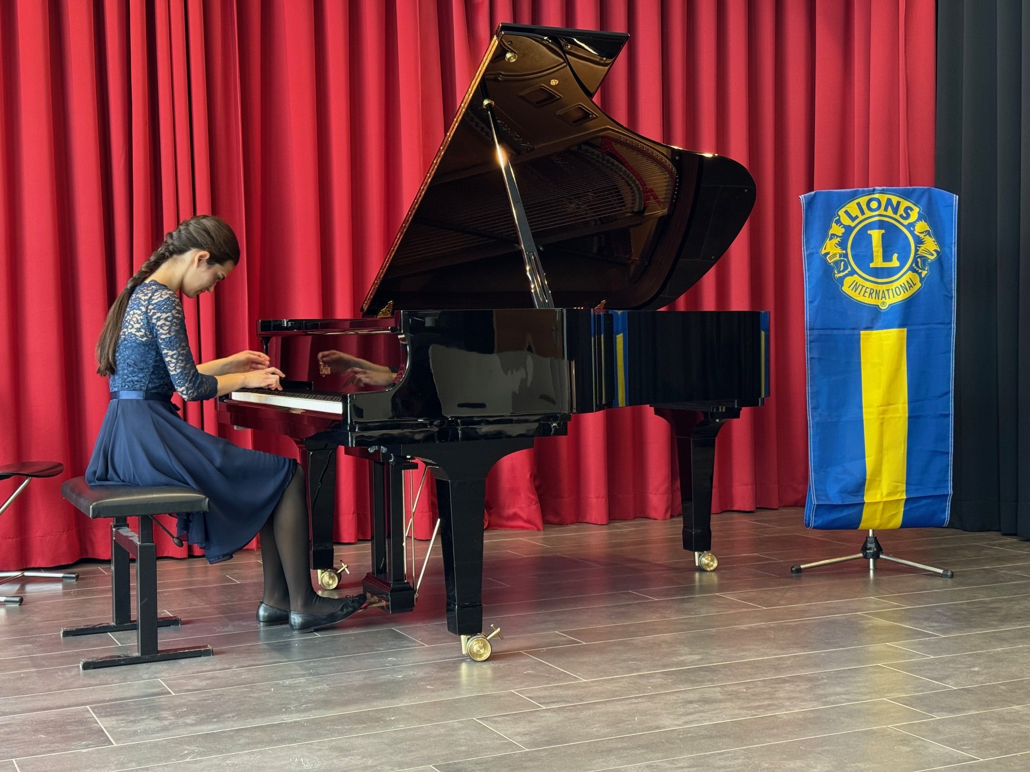 Naemi-Zimmermann-beim-Lions-Musikpreis