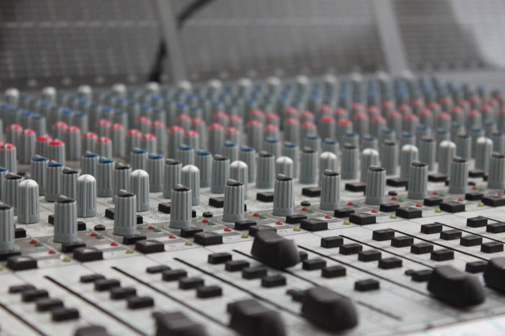 Mischpult im Tonstudio des W1 - Zentrum für junge Kultur