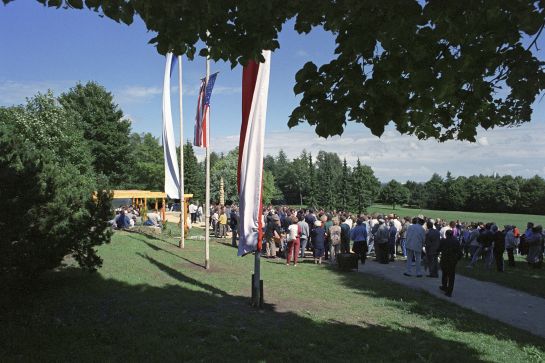 Fotografie: Festakt zur Umbenennung des Höhenparks Reicher Winkel in Tempe-Park 1990 (C) Bilddokumentation Stadt Regensburg