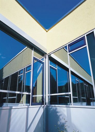 Fensterfront des Sonderpädagogischen Förderzentrums