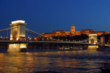 (C) Partnerstadt Budavár - Stadtansicht
