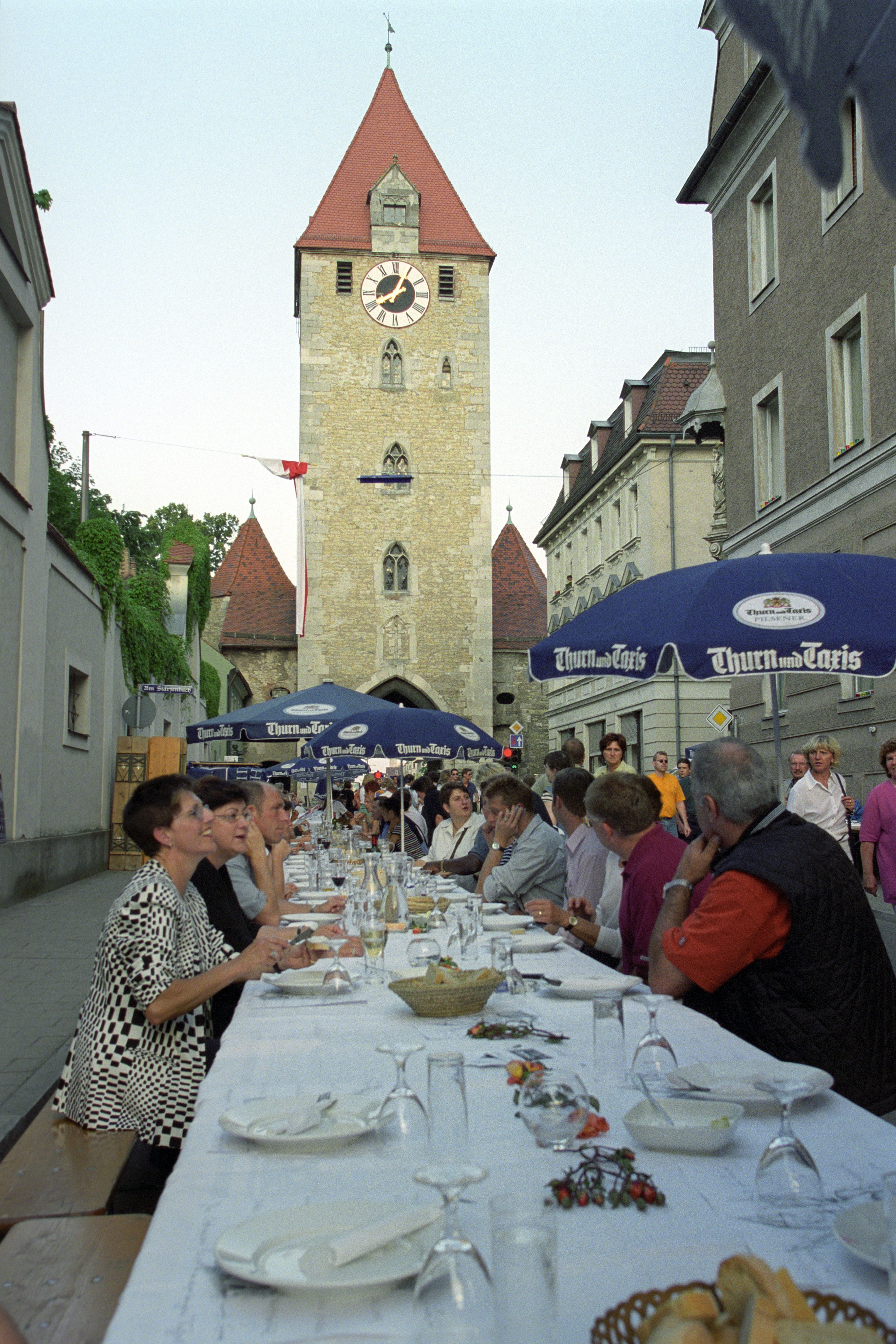 Fotografie: Gedeckte Tafel in der Ostengasse