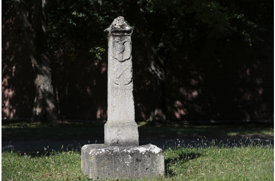 Die Burgfriedensäule in der Killermannstraße