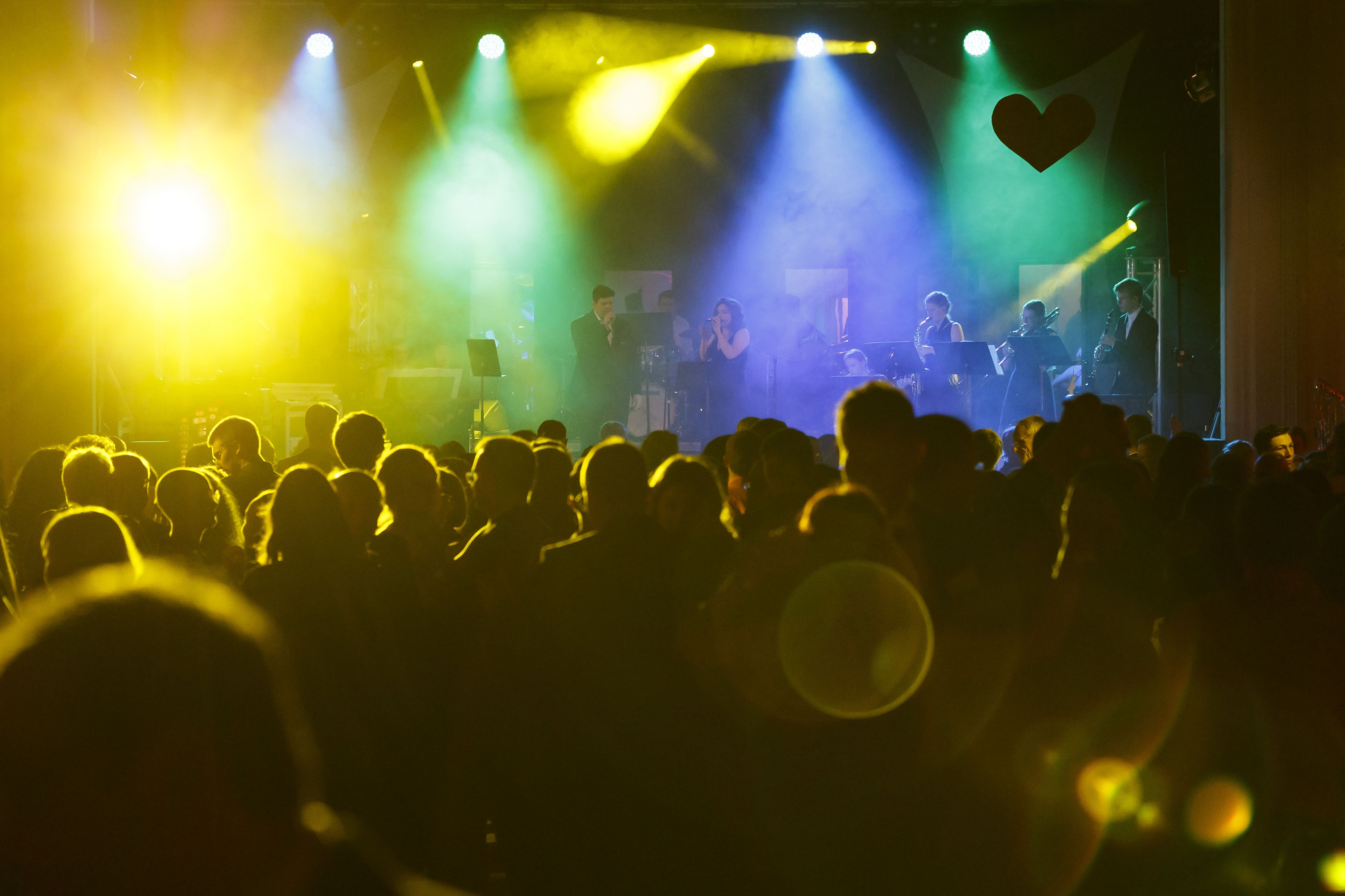 Tanzball Casino Royale Auswahl 34