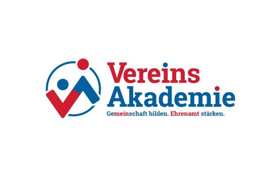 Schriftzug Vereinsakademie in rot und blau