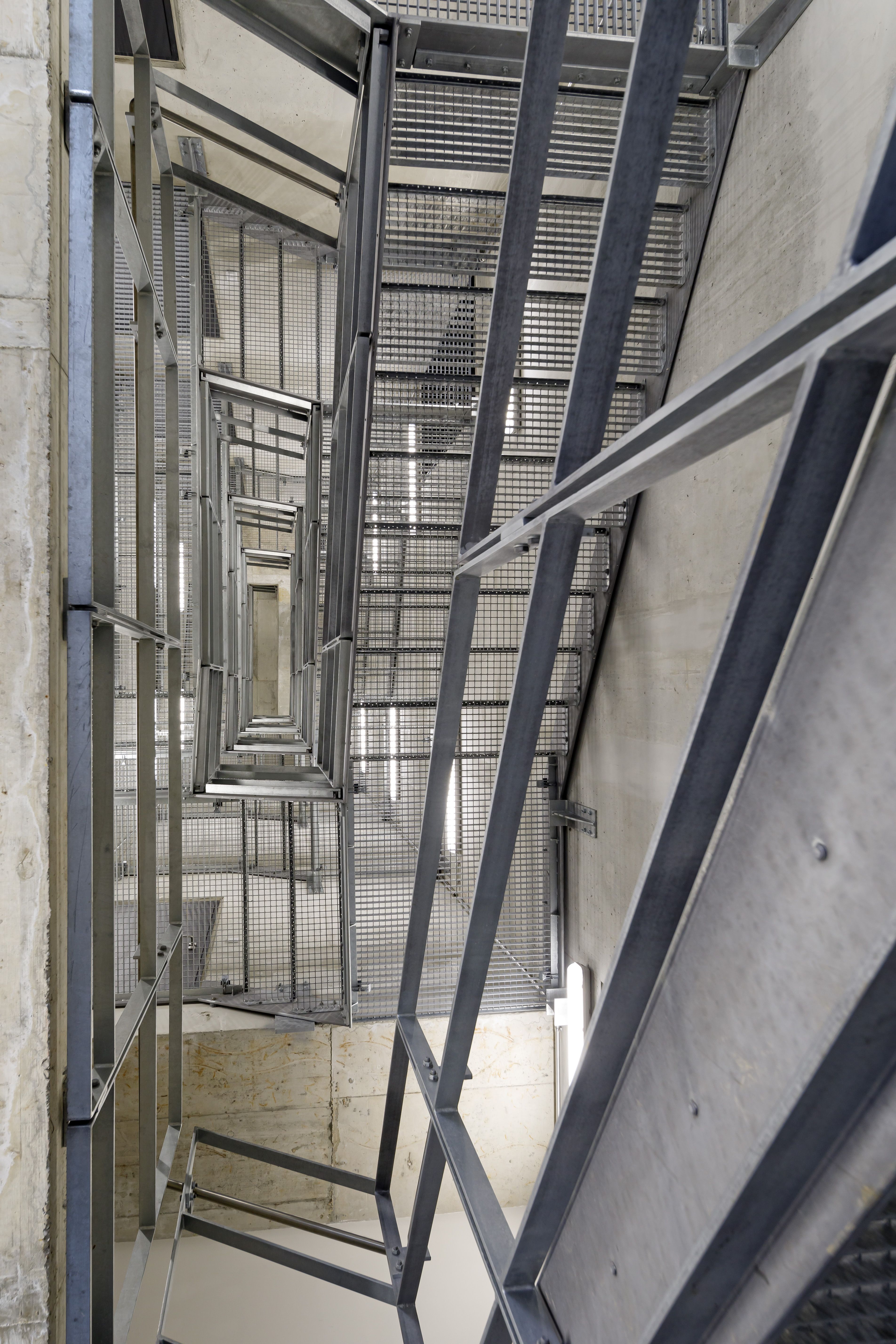 Fotografie: Treppenhaus im Schlauchturm