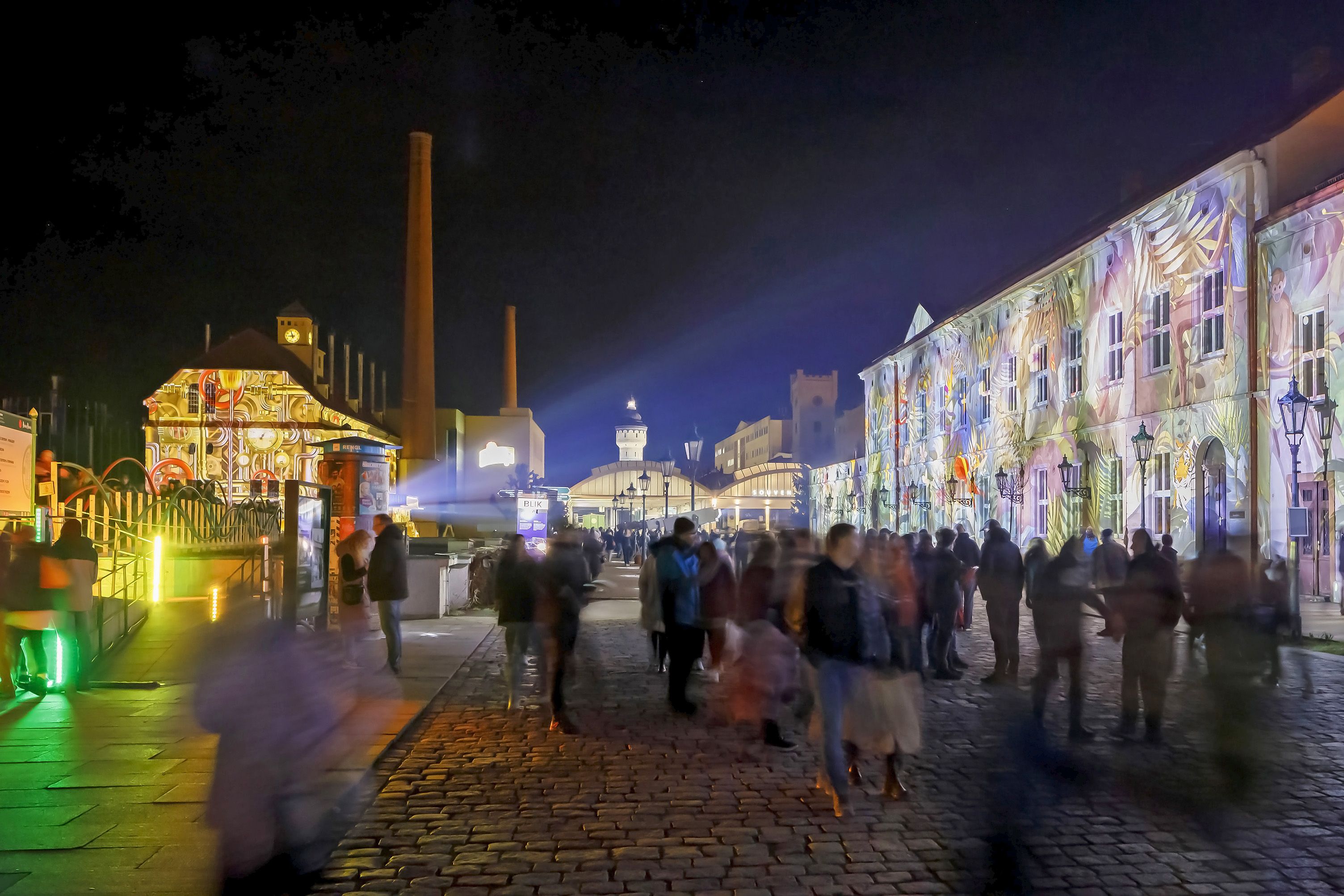 Fotografie: Großer Besucherandrang bei der illuminierten Brauerei Pilsner Urquell