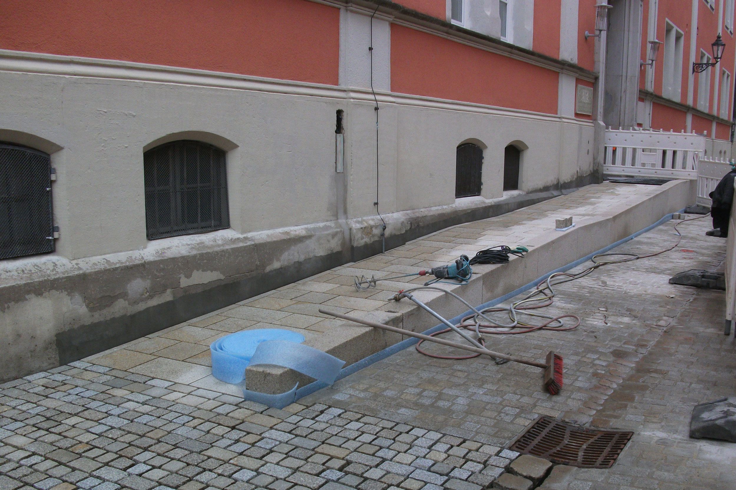 Neugestaltung Trothengasse-Bertoldstraße - Rampe zum Arbeitsgericht
