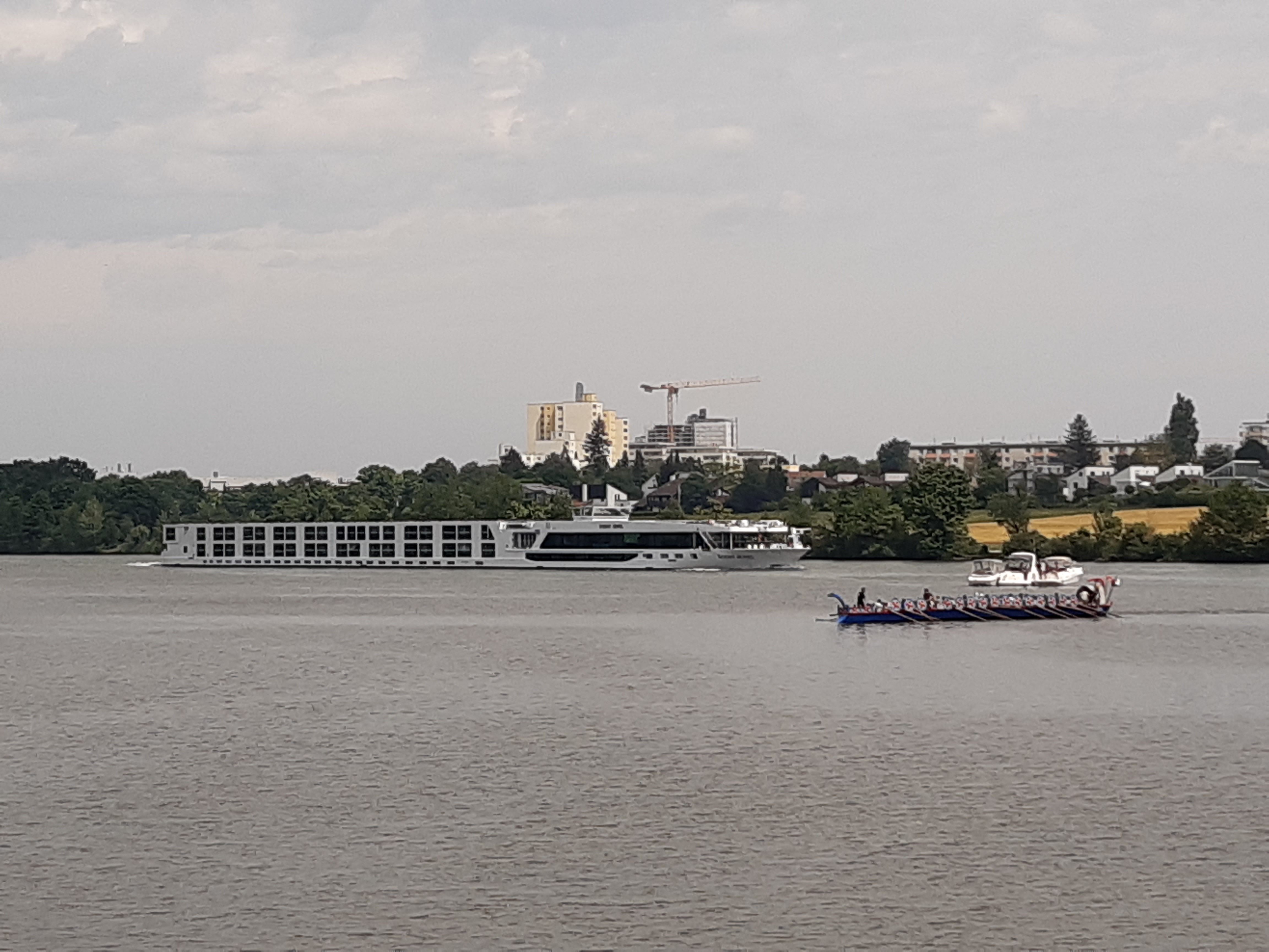 Das Schiff