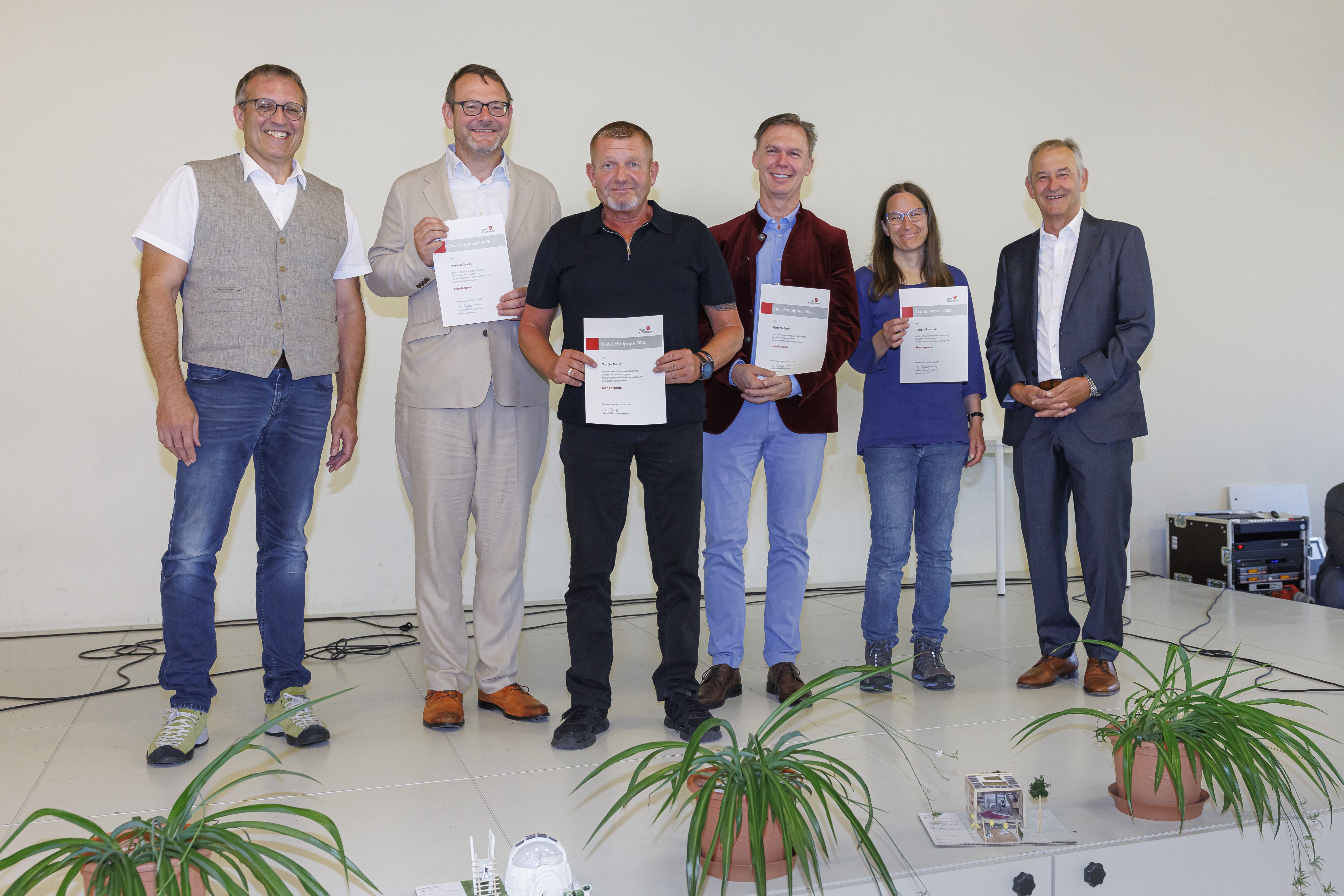 Fotografie – Auszeichnung der Schulen und Hausmeisterinnen und Hausmeister