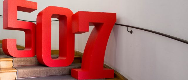 Fotografie: 507 Schriftzug im Treppenhaus