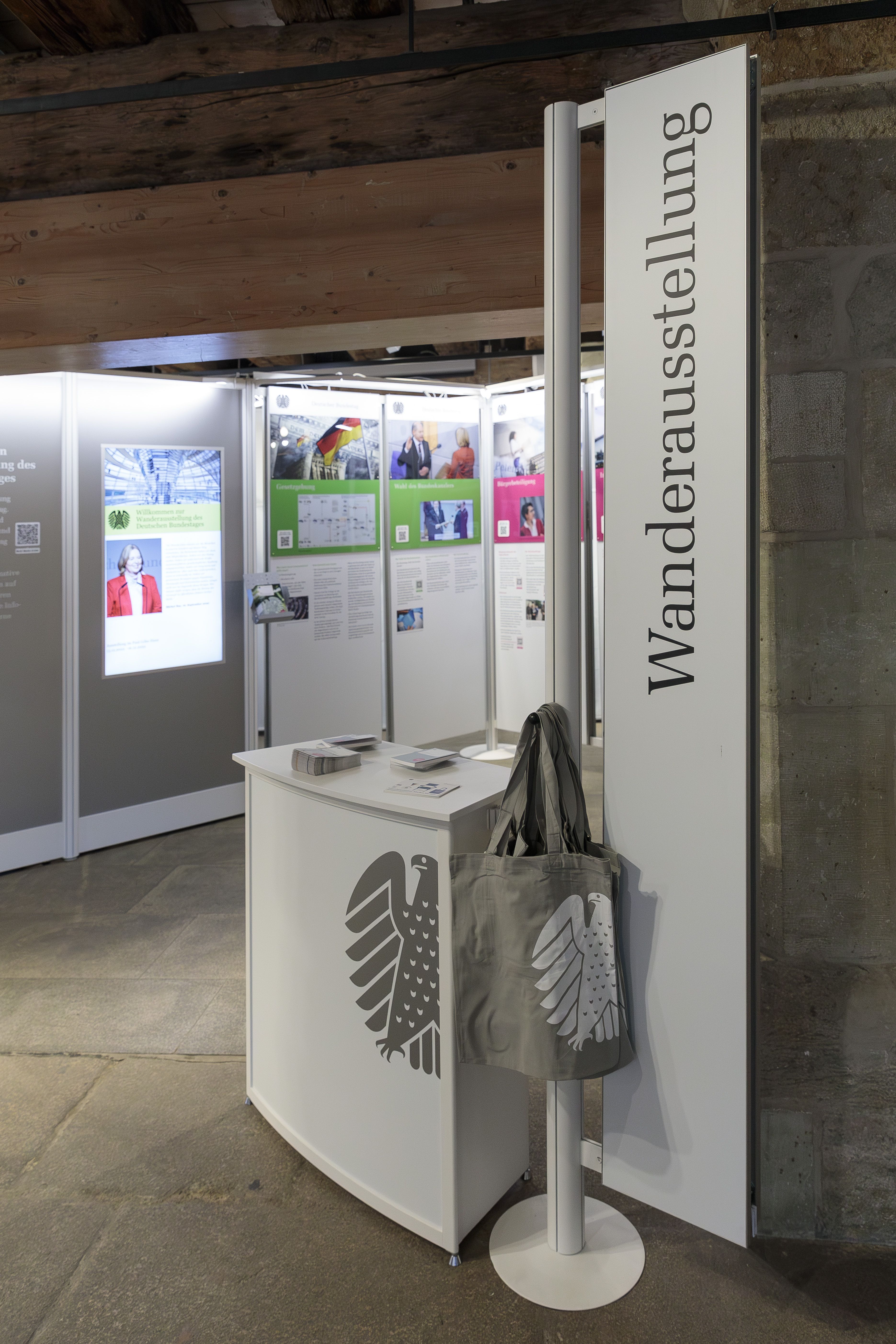 Bundestags-Ausstellung 15