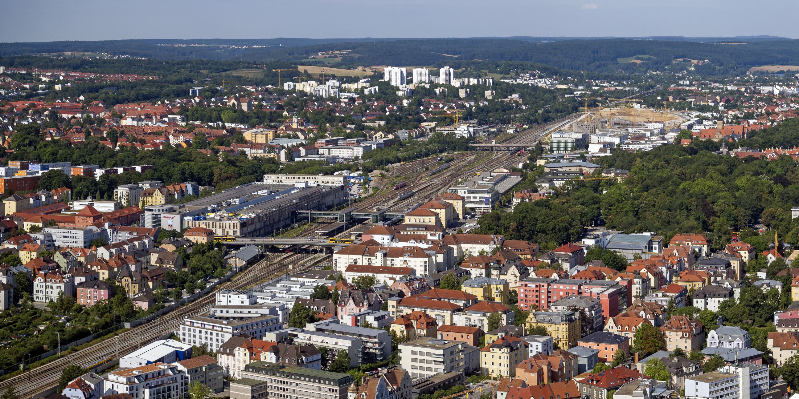 Fotografie: Luftaufnahme der Wohnbebauung rund um Arcaden und Hauptbahnhof