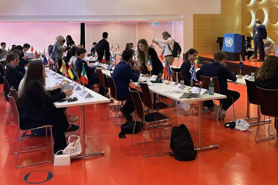 Fotografie: Sitzung der „Model United Nations“